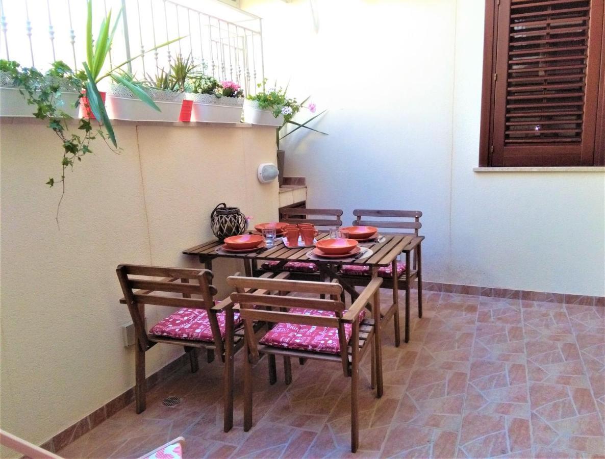 Case Colombo E Mattarella: Central Apartments with Wi-Fi and Free Parking San Vito Lo Capo Exterior photo